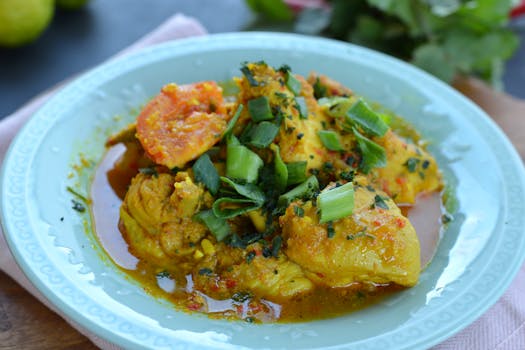 Golden Turmeric Chicken Curry , Easy Sri Lankan-Style Recipe