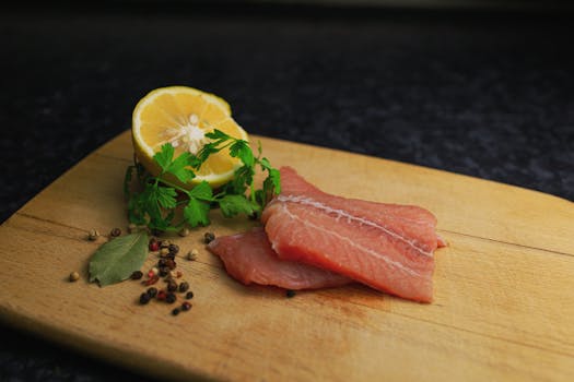 Pepper-Crusted Salmon , Bold Black Pepper Salmon Fillet